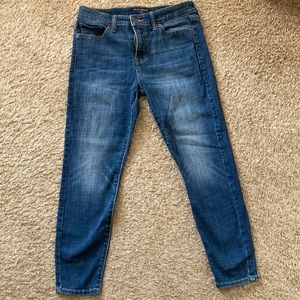 Lucky Brand Mid Rise Crop Ava